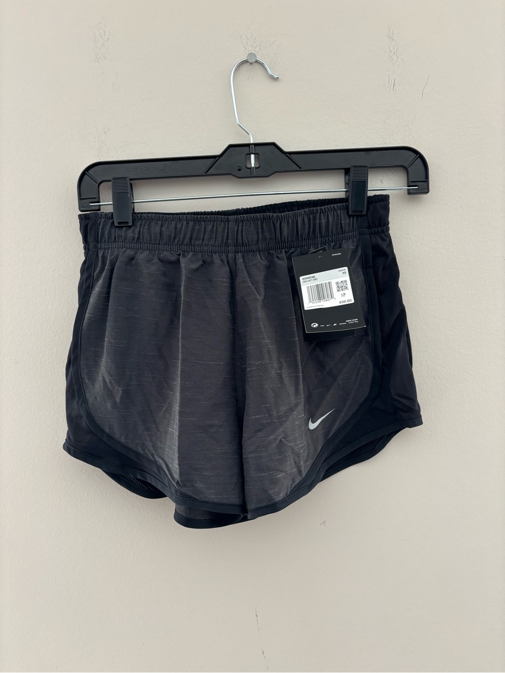 Nike Dri-FIT Tempo Running Shorts Black Gray Women's XS NWT Lined